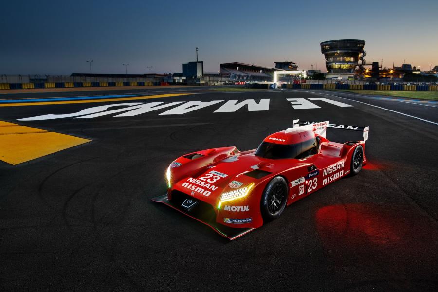  Nissan GT-R LM Nismo 2015 года  (фото 30 из 31)